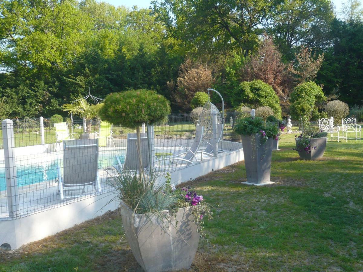 La Petite Ferme Bed & Breakfast Vouzeron Exterior photo